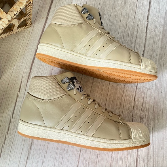 ADIDAS - PRO MODEL SHELL TOES BEIGE SNEAKERS - Picture 6 of 9